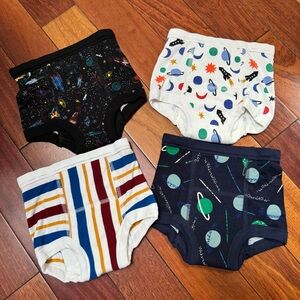 🪐 Hanna Andersson Training Underwear Set - XSmall - Mixed Prints 💫☄️